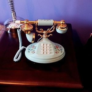 Empress French Telephone Works Great! Pale Turquoise